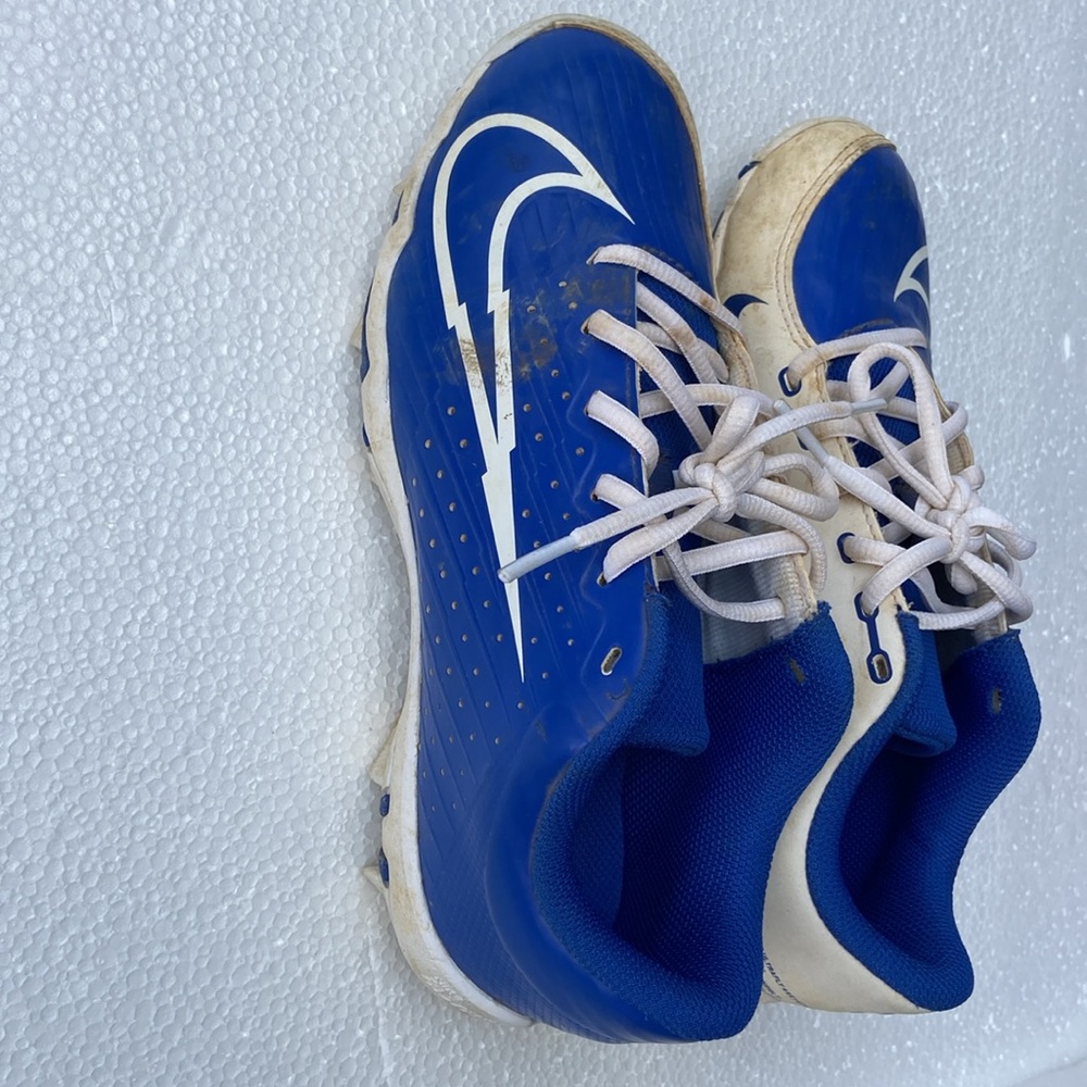 Nike Cleats size 5Y